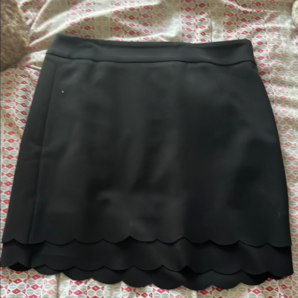 LOFT Black Scalloped Pencil Skirt